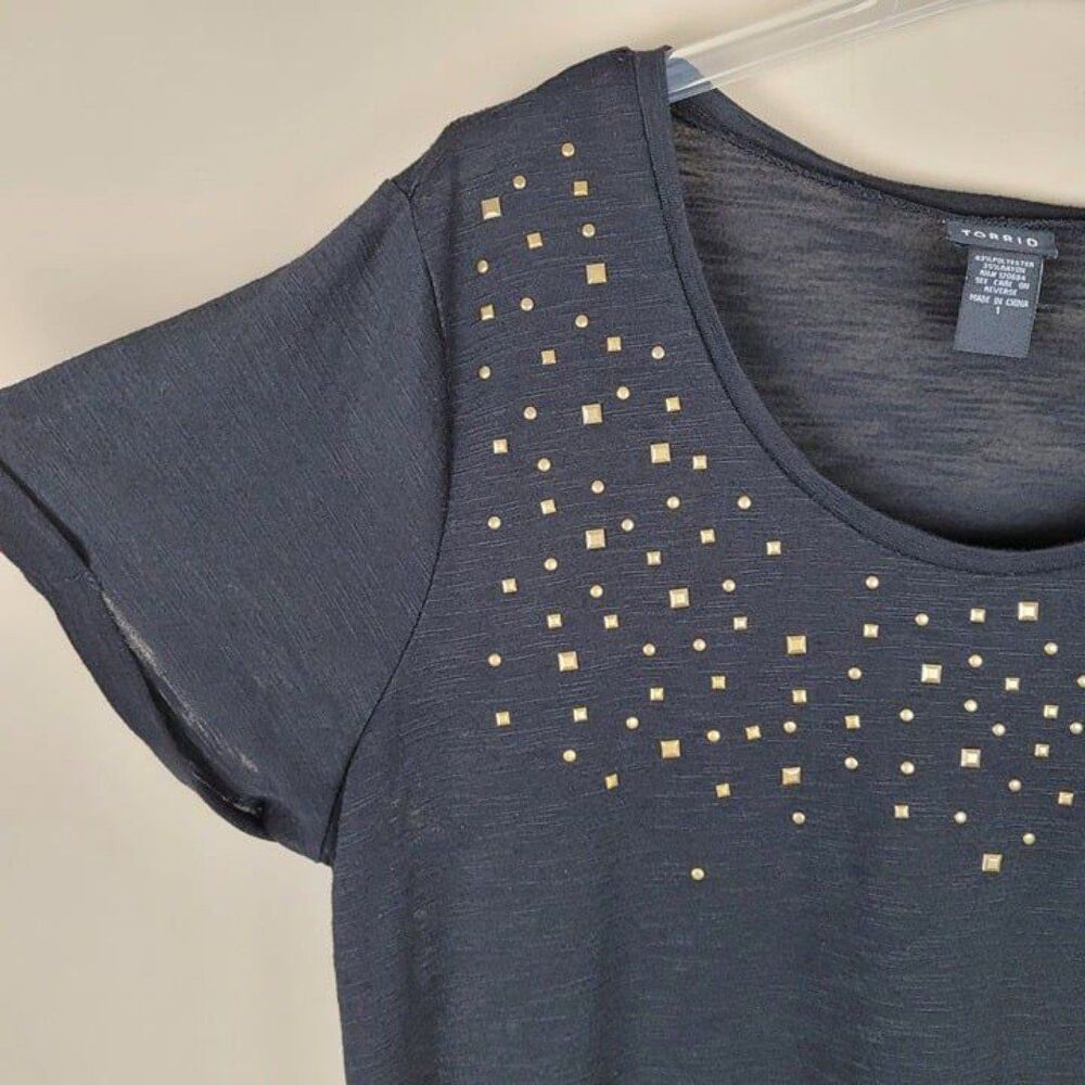 Torrid Size 1X Studded Short Sleeve Top Stretch Black Gold - Picture 5 of 10